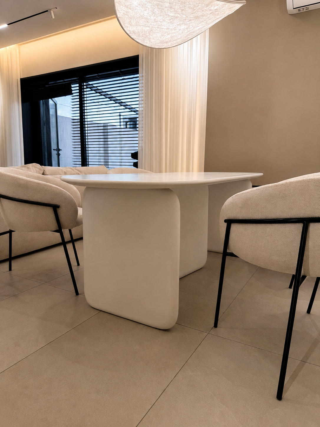 Miro Cement eettafel 