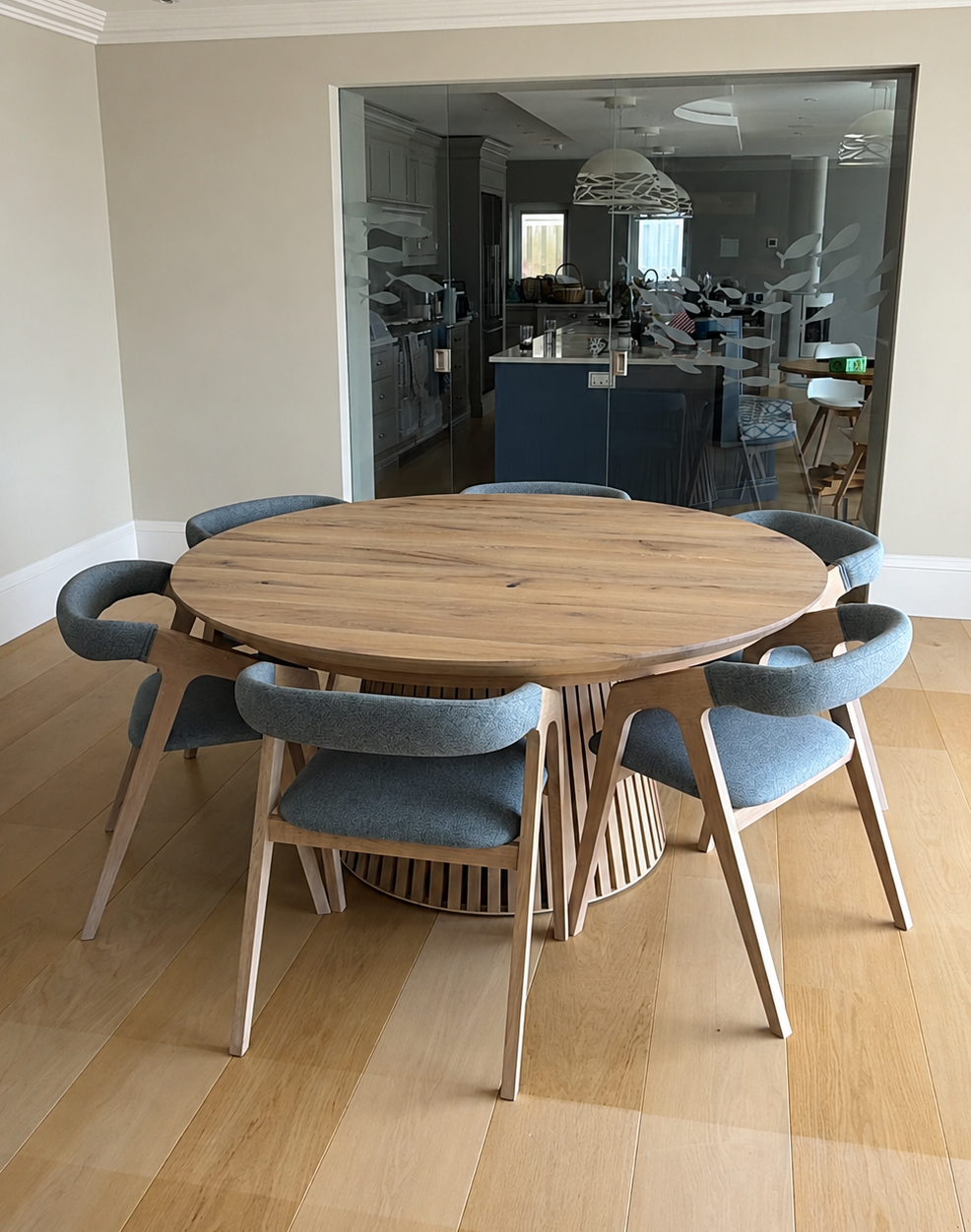 Julia Eiken Eetkamerstoel | S10Home